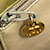 Borsa Chanel Coco Ball in pelle oro D'oro - vista 10