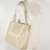 Versace Schultertasche aus Kalbsleder Beige  - Ansicht 8