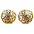 Boucles d'oreilles clip Chanel CC en or Métal Doré  ref.1526648