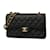 Borsa a spalla in pelle caviar nera Chanel Nero  ref.1555026