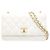 Borsa a spalla Chanel in pelle di agnello matelassé con marchio Coco Bianco