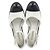 Timeless Sapatilhas Chanel Mary Jane com logo CC e bico em couro branco e preto - vista 2