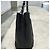 Trendy CC CHANEL Tote Grande de Compras de Caviar Acolchado CC Negro Hardware de plata - vista 16
