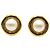 Orecchini perla con bottone vintage Chanel Rue Cambon Gold hardware