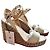 Sandali con zeppa Valentino Garavani Rockstud in pelle ecru Bianco sporco