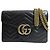Cartera de cuero Gucci GG Marmont con cadena negra