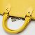 Borsa Epi Alma Louis Vuitton in Citron D'oro - vista 10