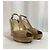 Stuart Weitzman Décolleté con tacco a cuneo e punta aperta in suede marrone - vista 15