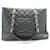 CHANEL Bolsa de compras GST 13" em couro de bezerro texturizado com corrente para ombro Preto - vista 2