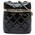 Vanity Custodia da trucco in pelle verniciata nera trapuntata con logo Chanel e catena Nero