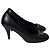 Timeless Schwarze Leder-Pumps mit CC-Kettendetail von Chanel