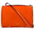 Valentino Garavani Sac à bandoulière à rabat 2 voies en cuir de veau Rockstud orange néon  - vue 5