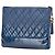 Chanel Blu Medio Pelle di Vitello Invecchiata Gabrielle O Clutch - vista 2