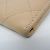 Billetera compacta Chanel Matelassé para tarjetas y monedas Beige - vista 7