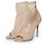 Gianvito Rossi, botas de calcetín de red en beige