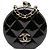 Collar de cadena con espejo redondo de charol acolchado negro de Chanel
