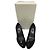 Stuart Weitzman Pumps aus schwarzem Lackleder - Ansicht 10