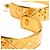 Pendientes de Stud de Metal Dorado Acolchado CC de Chanel 2024 - vista 3