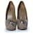 Yves Saint Laurent, escarpins en daim Tribute Marron  - vue 3