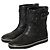 Botas de tornozelo planas Chanel em couro acolchoado preto branco