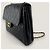 Timeless Chanel Vintage Matelassé Schultertasche aus Lammleder - Ansicht 10