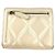 CHANEL Cartera Tri-fold Matelassé en Piel de Cordero Blanco - vista 3