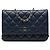 Wallet On Chain Chanel Blue CC Geldbörse aus gestepptem Lammleder mit Kette Blau Marineblau