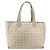 Bolso de viaje de nylon mediano de Chanel Beige
