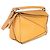 Borsa Puzzle Piccola in Pelle di Vitello Grana Gialla Loewe Giallo - vista 4