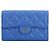 Timeless Chanel Matelassé Dreifach-Brieftasche Blau