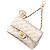 Charm della borsa classica Matelassé di Chanel D'oro Crudo