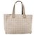 CHANEL Nuova Borsa Tote da Viaggio Nylon Beige Oro CC Auth gh841 D'oro