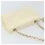 CHANEL Matelassierte Schultertasche aus Lammleder Weiß Gold CC Auth bs31806 - Ansicht 6