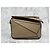 Loewe Mini Bolsa Puzzle em Couro de Bezerro Texturizado - Cor Areia - vista 3