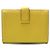 Tarjetero Bearn de Hermès en cuero de cabra amarillo - vista 2
