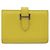 Tarjetero Bearn de Hermès en Amarillo Lima Dorado - vista 2