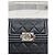 Chanel Serie de Carteras con Solapa Boy Caviar Negro - vista 17