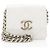 Gabrielle Chanel Clutch Coco in pelle caviar con catena Bianco
