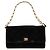 Bolso de hombro de terciopelo negro acolchado CC de Chanel