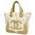 Timeless Borsa tote Chanel in tela marshmallow Bianco