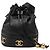 Borsa a secchiello con coulisse in caviar nero Triple CC di Chanel