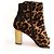 Christian Louboutin Botas de couro marrom com fivelas - vista 4