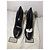 Scarpe con tacco Gucci in pelle nera con borchie dorate - vista 6