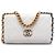 Wallet On Chain Cartera con Cadena 19 de Cuir de Cordero Blanco de Chanel