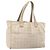 CHANEL Nuova Borsa Tote da Viaggio Nylon Beige Oro CC Auth ti3789 D'oro