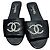Sandali in pelle nera Chanel con perle CC Nero