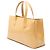 Louis Vuitton Monogram Vernis Wilshire PM Bege - vista 2