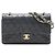 Chanel Borsa Classic Double Flap media in pelle di agnello nera 2002 Nero