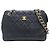 Borsa a spalla Chanel in caviar trapuntato nero con tasca frontale CC