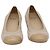 Sapatilhas acolchoadas Stuart Weitzman em couro bege - vista 2